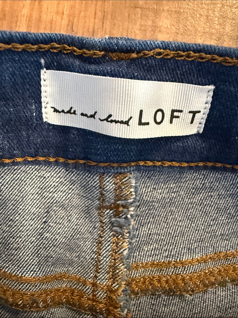 LOFT Dark Blue Flare Jeans with Front Flap Pockets Like New 26 - Picture 4 of 6
